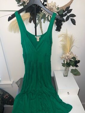 Forever 21 Emerald Green Midi Dress